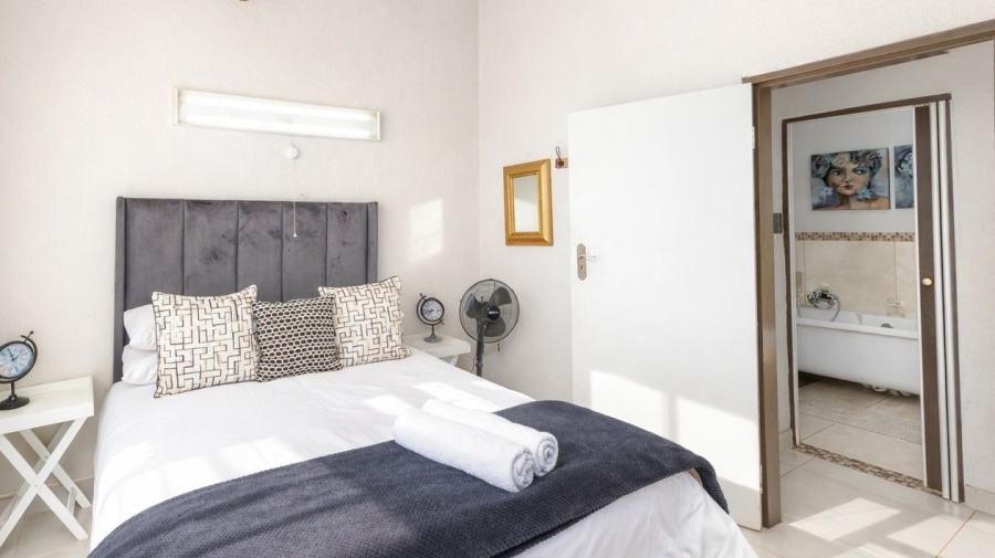 To Let 5 Bedroom Property for Rent in Schoemansville North West